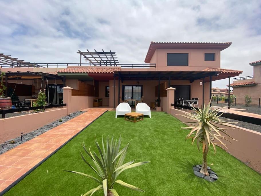 Ocean Home - No Stress Holidays Лахарес Экстерьер фото
