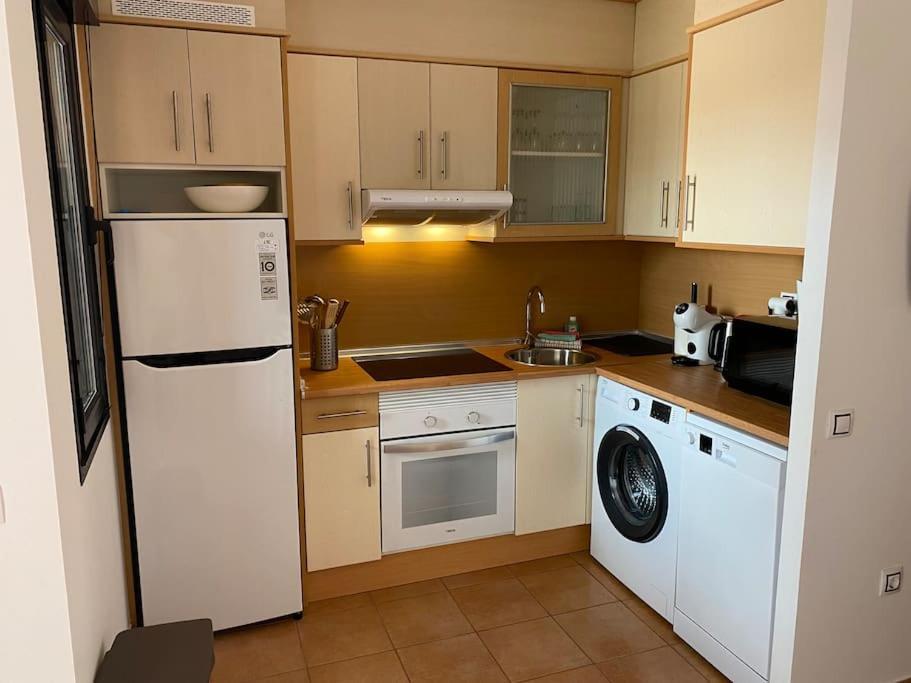 Ocean Home - No Stress Holidays Лахарес Экстерьер фото