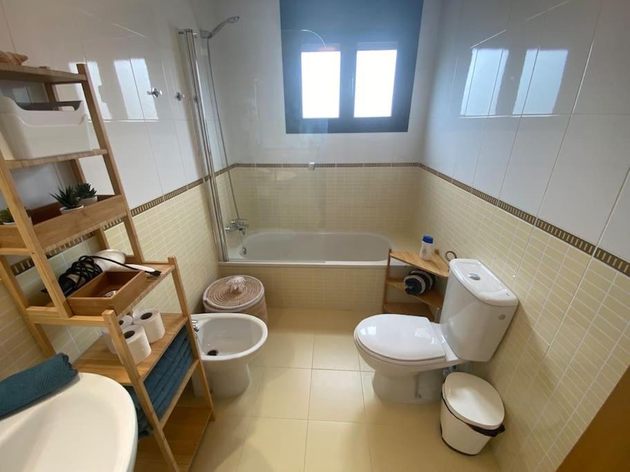 Ocean Home - No Stress Holidays Лахарес Экстерьер фото